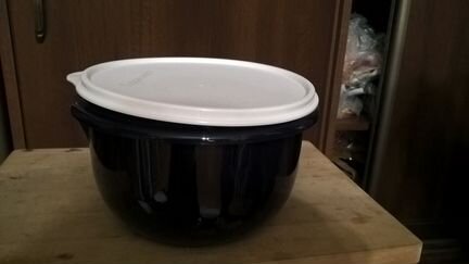 Замесочное блюдо Tupperware