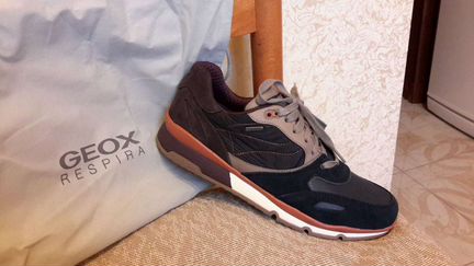 Кроссовки Geox