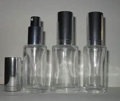 Атомайзер для духов. парфюмерная, нужная вещь