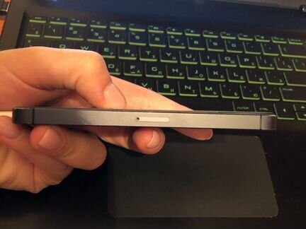 Продам iPhone 5 32gb