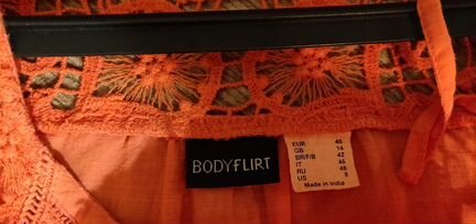 Кофта женская летняя кораллового цвета р. 48