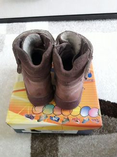 Димесезоные ботинки 27 размер