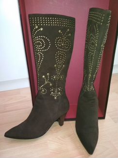 Зимние замшевые сапоги Alla Pugachova, р. 35