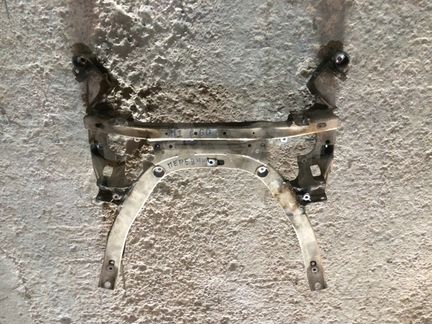 Подрамник двигателя bmw e60