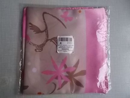 Платок шелковый новый