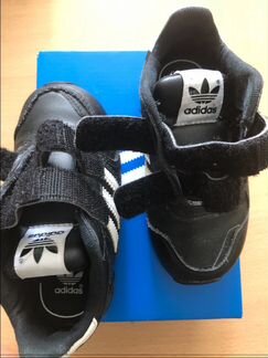 Детские кроссовки Adidas