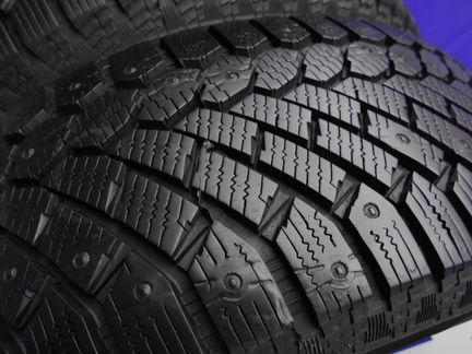 Continental IceContact 4x4 235/65R17 4шт шины бу