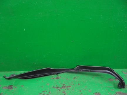 Уплотнитель багажника левая Nissan X-Trail T32 15г