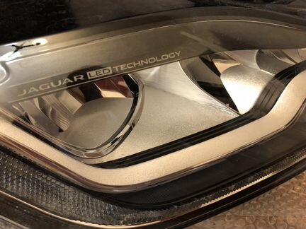 Правая фара Jaguar XF