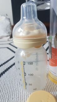 Антиколиковая бутылка medela