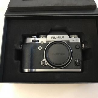 Fujifilm X-T1, Graphite Silver +доп.хват