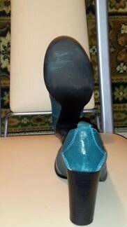 Новые туфли. Кожа. Неординарный цвет.(36-37р)