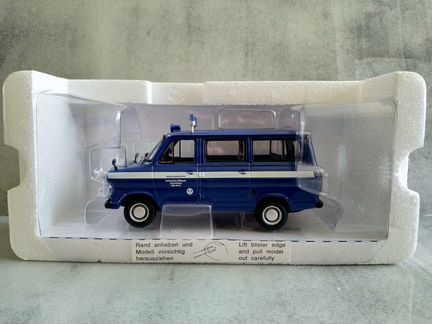 Minichamps ford transit - BUS - 1971 - THW KLN