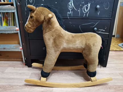 Качалка лошадь