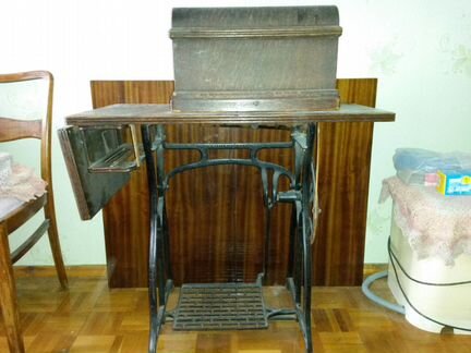 Швейная машинка singer