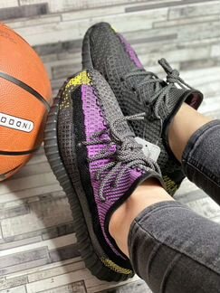 Кроссовки Adidas Yeezy Boost
