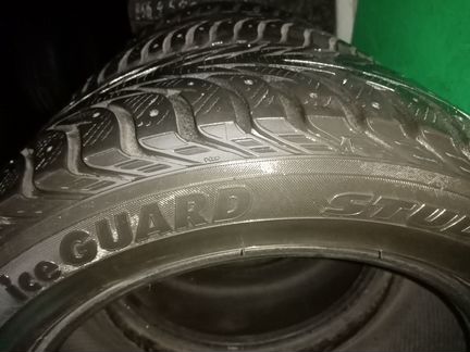 235/55 R17 Yokohama ice guard IG 35 зимние шипован