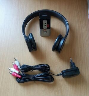 Продаю беспроводные наушники Rapoo