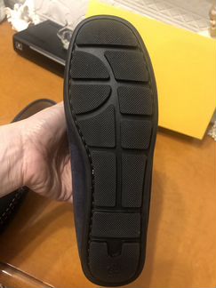 Продам новую обувь Fendi 34 размера