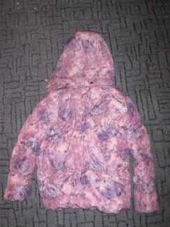 Новый легкий красивый пуховик