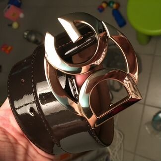 Лаковый коричневый ремень Gabbana