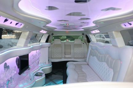 Заказ лимузина Крайслер 300С