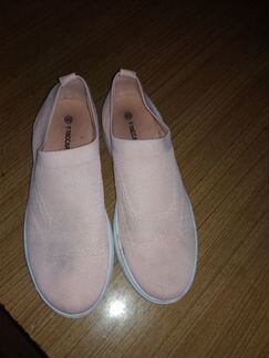 Лёгкие спортивные слипоны р.38