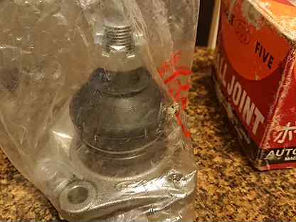 Шаровые сурф 130. Шаровая тойота сурф 130. Шаровая опора toyota hilux. Шаровые сурф 130. Нижняя шаровая тойота прадо 120.