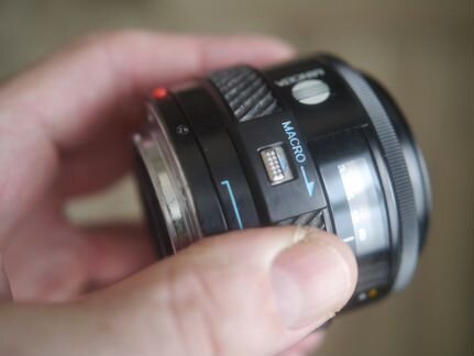 Знаменитая Minolta AF 35-70 F 4 macro sony малыш