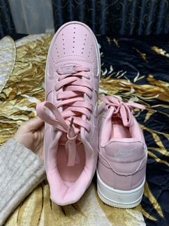 Кроссовки