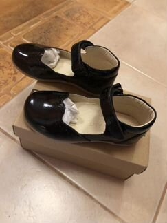 Туфли для девочки черные, 25 размер, новые