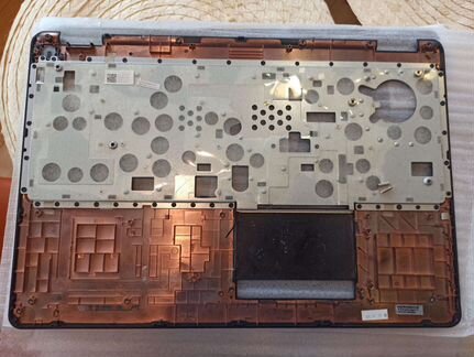 Топкейс корпус верхняя крышка Dell E5550