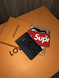 Лимитированная Багажная бирка supreme lv