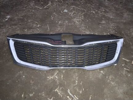 Решетка радиатора Kia Rio 3