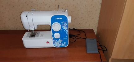 Швейная машина модель Brother HQ22