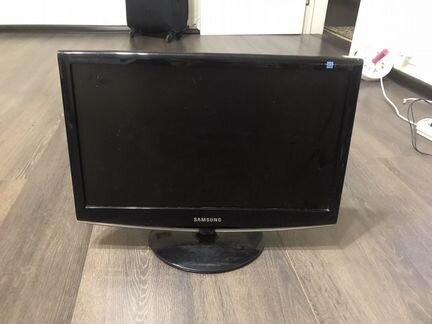 Монитор Samsung