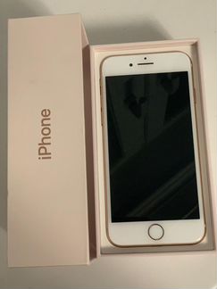 Телефон iPhone 8