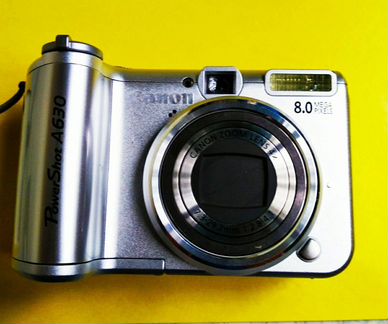 Компактный фотоаппарат